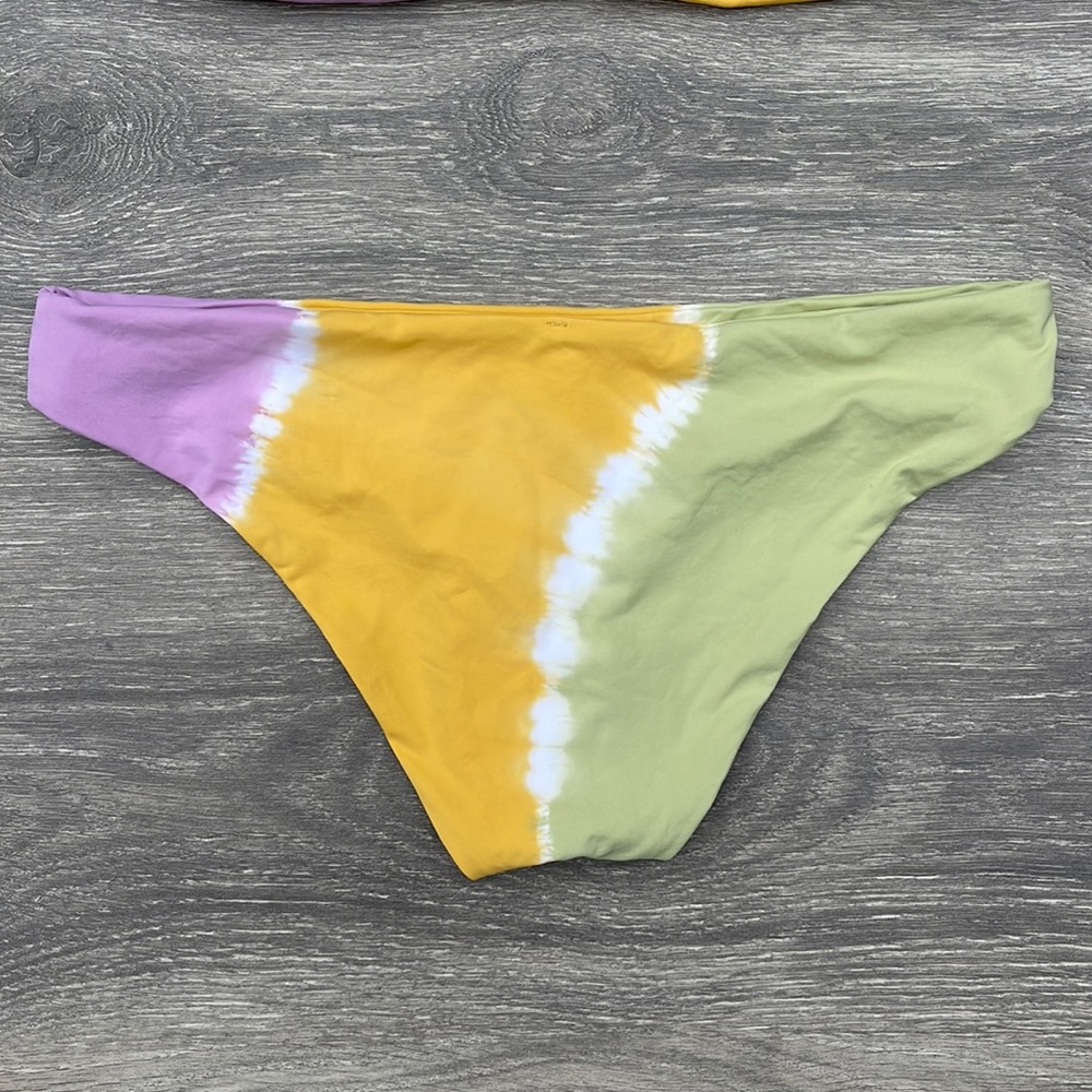 L*Space Lizzie Bikini Top & Sandy Bottoms, diagonal sunburst - Picture 10 of 15